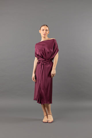 Short Button Kimono Set (Beige/Burgundy) Hamsa by Sharifa AlGhanim Short Button Kimono Set (Beige/Burgundy) Hamsa by Sharifa AlGhanim